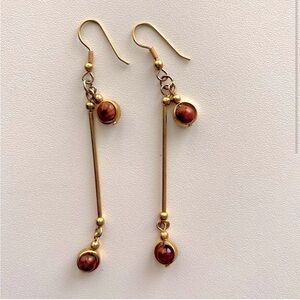 NWOT Macy's Gold Drop Earrings. Sz: OS